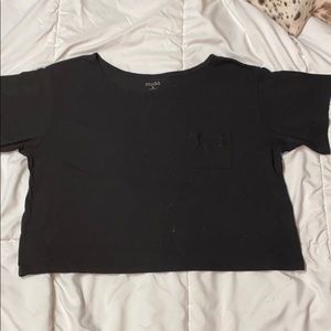 Plain black tee shirt